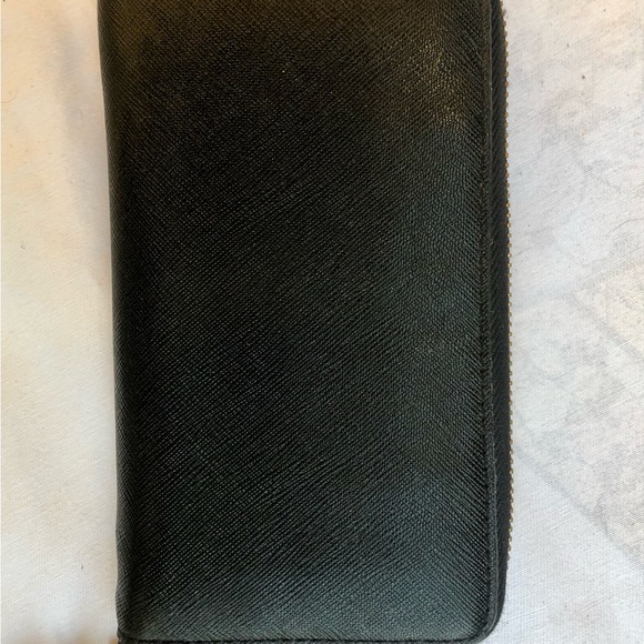 Michael Kors Black Leather Wallet/Wristlet. 
Great Condition. - Picture 3 of 5